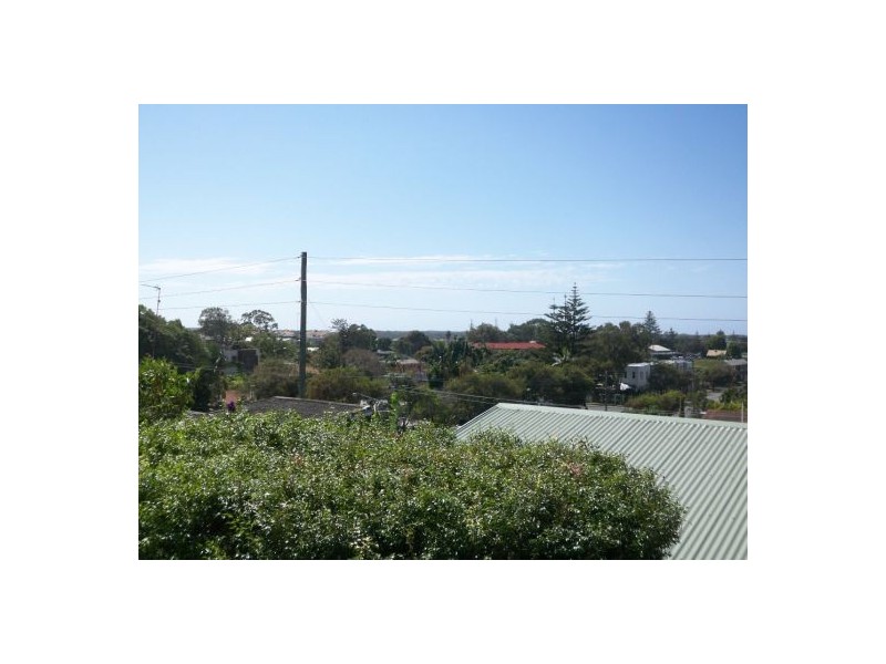 50 Broad Street, Labrador QLD 4215