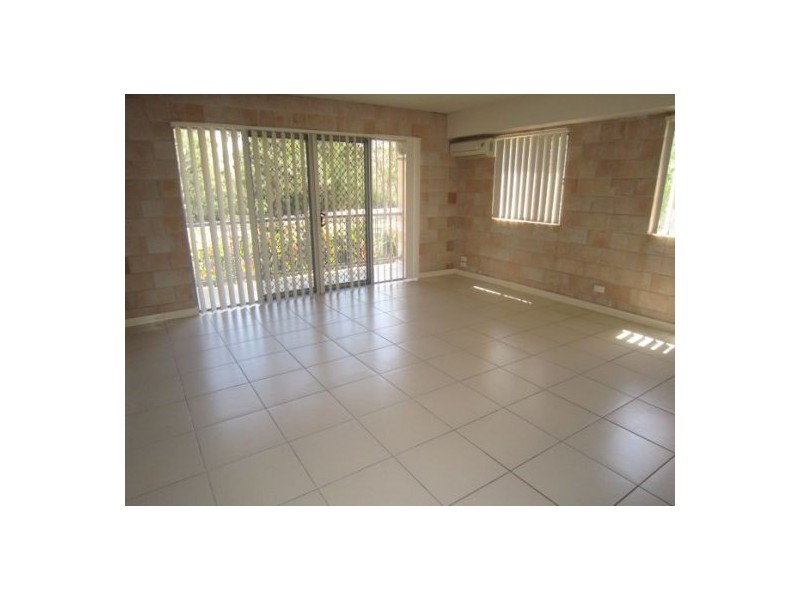 2/148 High Street, Southport QLD 4215