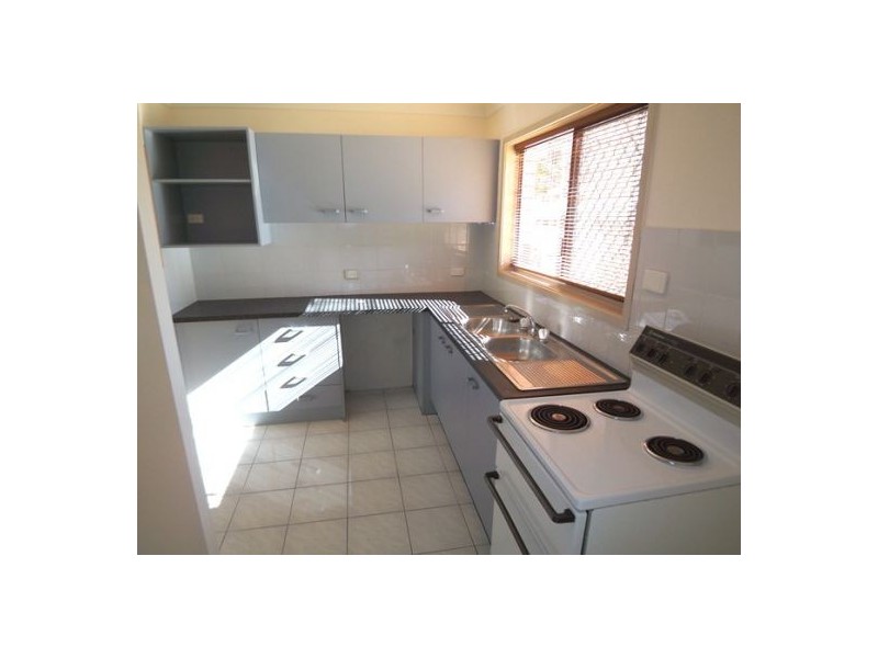 2/10 Royal Palm Court, Southport QLD 4215