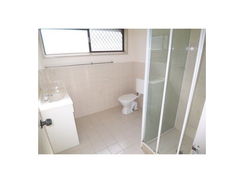 2/10 Royal Palm Court, Southport QLD 4215