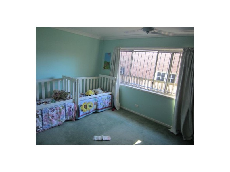 10 Lee Road, Runaway Bay QLD 4216