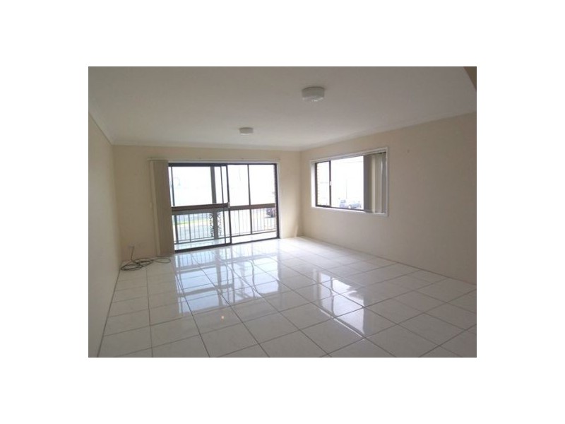 6/266 Marine Parade, Labrador QLD 4215