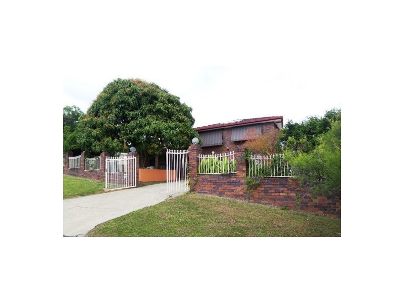 40 Maralinga Drive, Ashmore QLD 4214