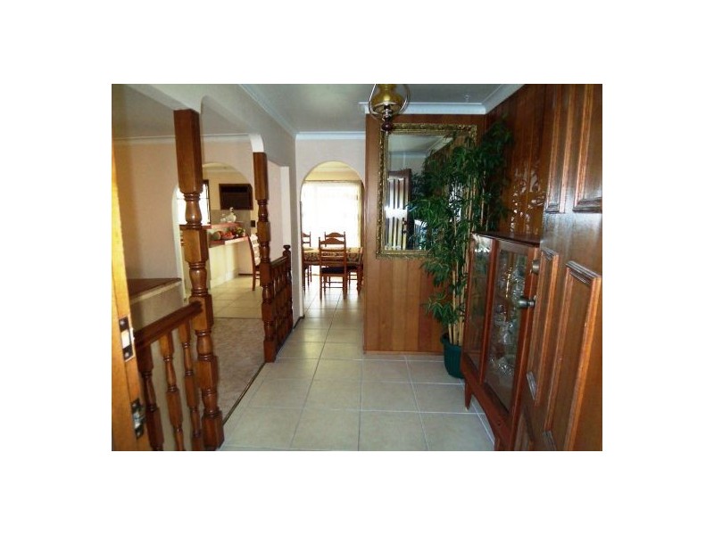 40 Maralinga Drive, Ashmore QLD 4214