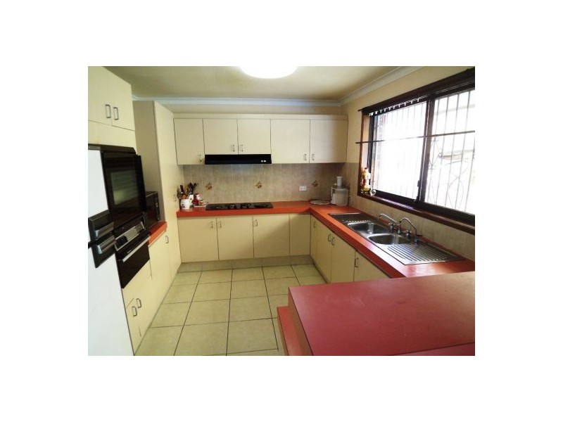 40 Maralinga Drive, Ashmore QLD 4214