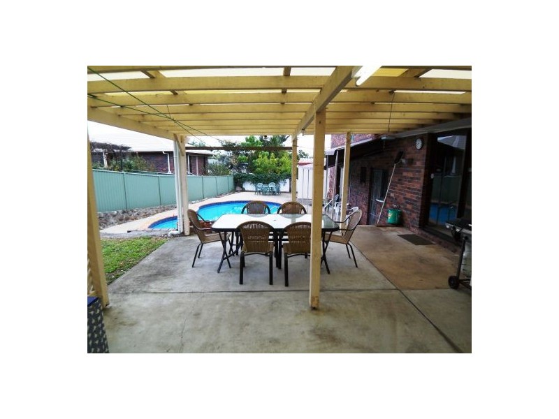 40 Maralinga Drive, Ashmore QLD 4214