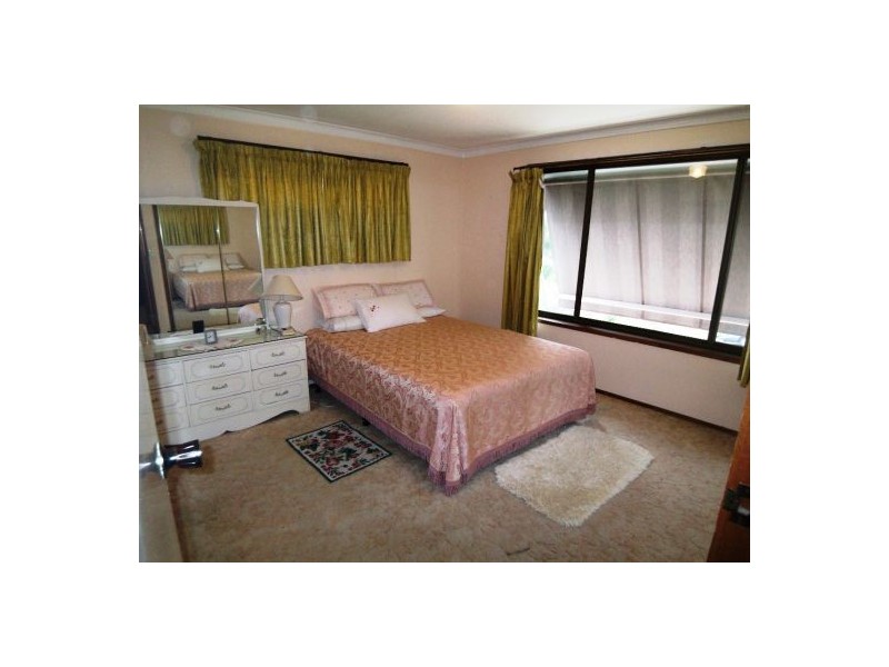 40 Maralinga Drive, Ashmore QLD 4214