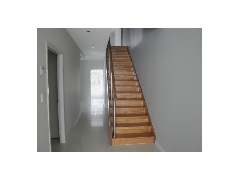 2/18 Drury Avenue, Southport QLD 4215