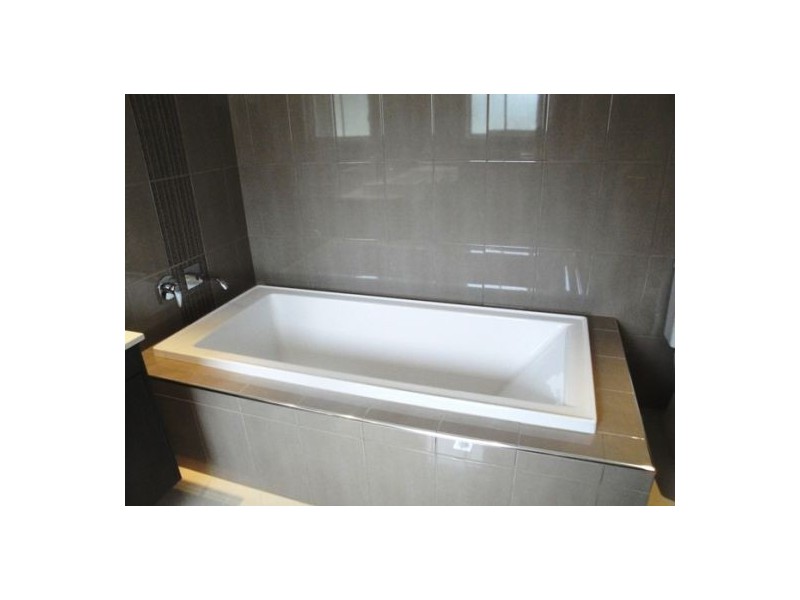 2/18 Drury Avenue, Southport QLD 4215