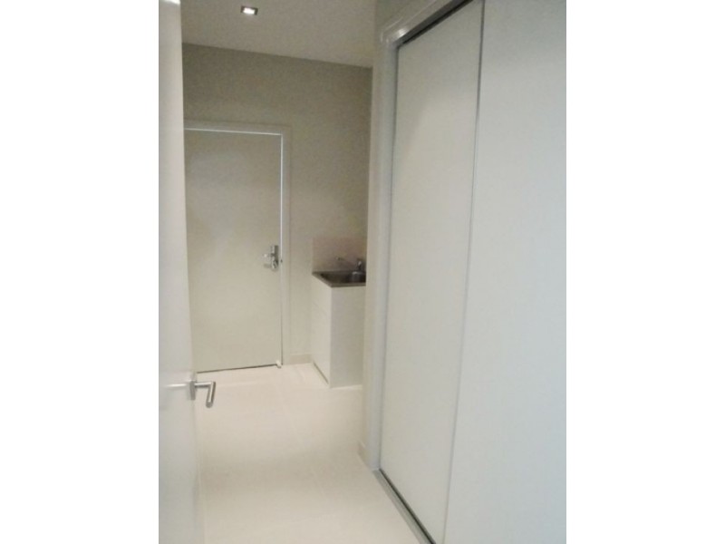 2/18 Drury Avenue, Southport QLD 4215