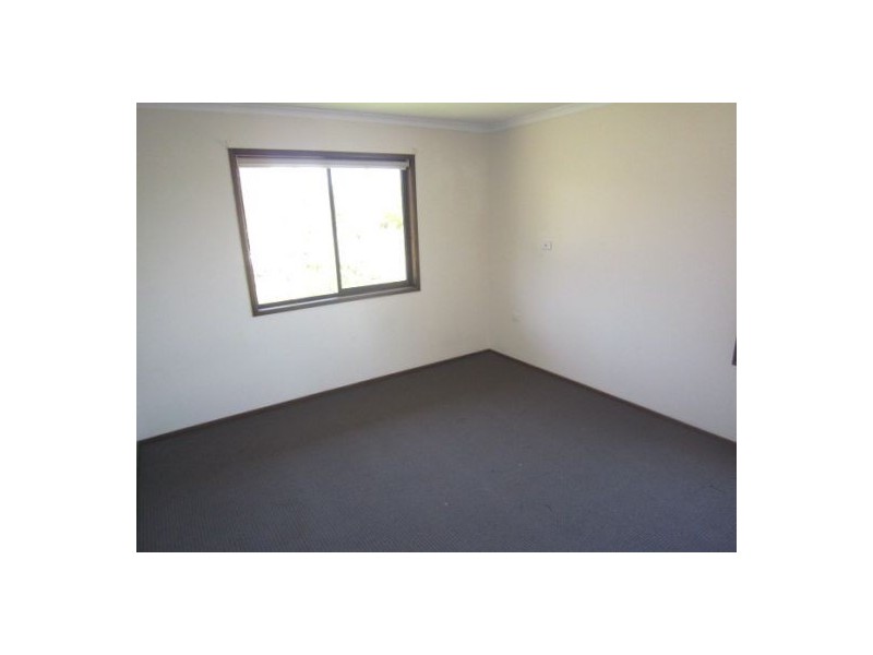 52 Cotlew Street, Southport QLD 4215