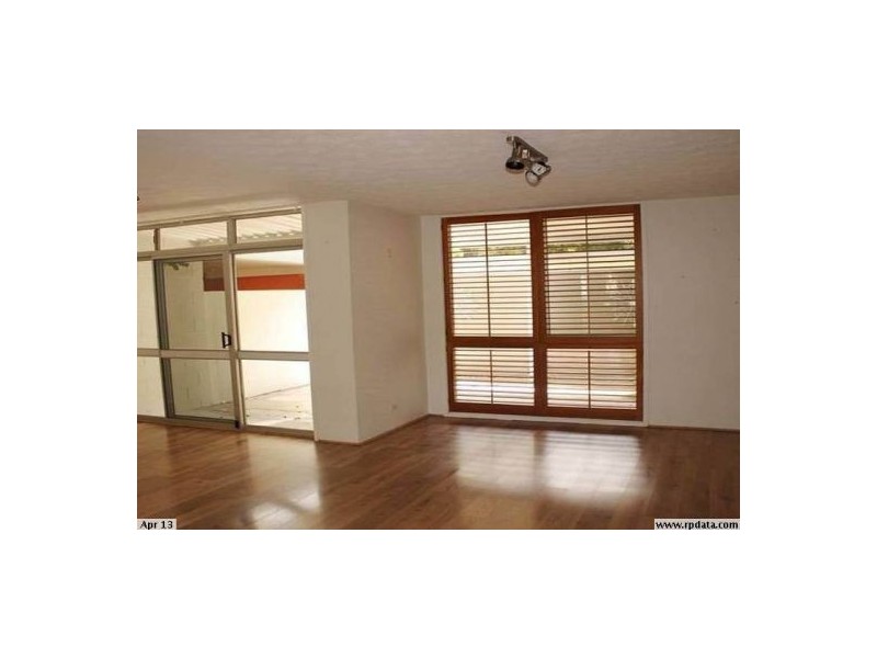 10/3 Proud Street, Labrador QLD 4215