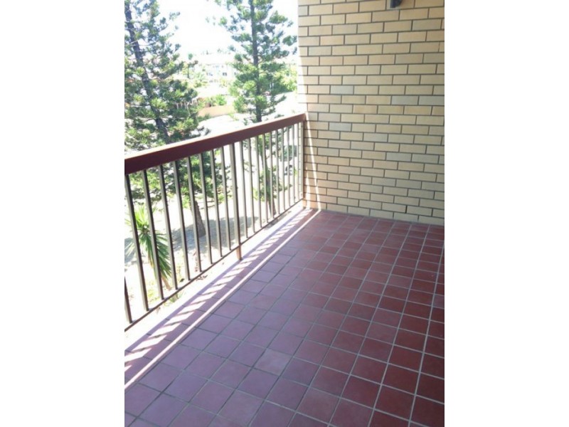 10/106 Bayview Street, Runaway Bay QLD 4216