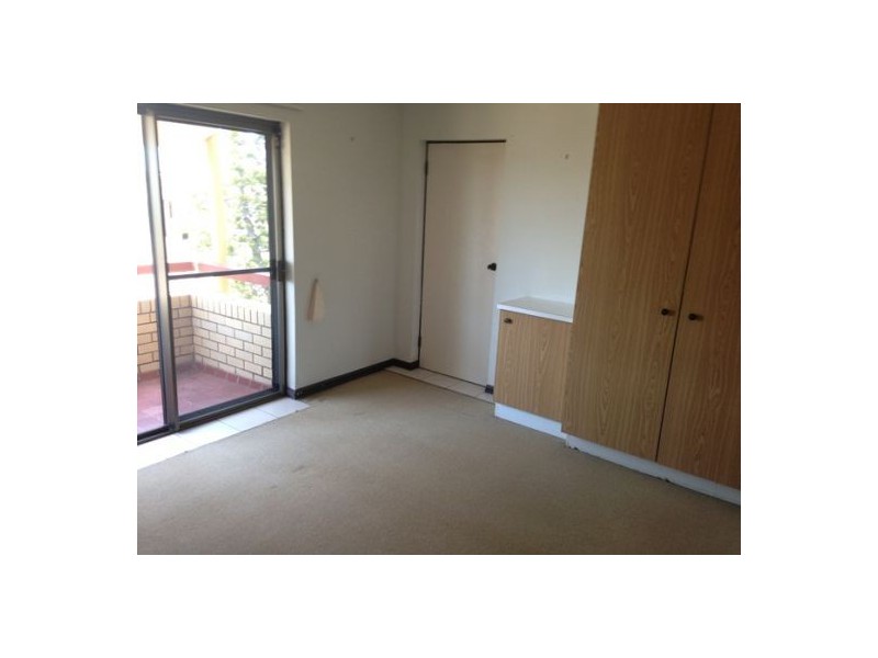 10/106 Bayview Street, Runaway Bay QLD 4216