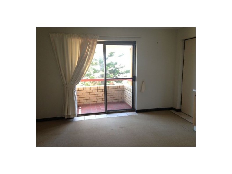 10/106 Bayview Street, Runaway Bay QLD 4216