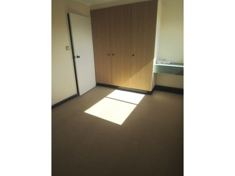 10/106 Bayview Street, Runaway Bay QLD 4216