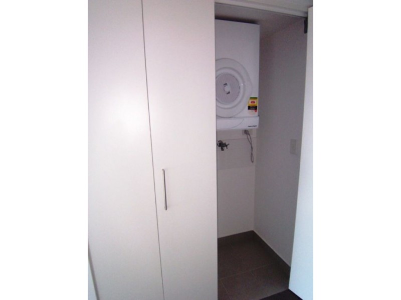 21408/5 Lawson Street, Southport QLD 4215