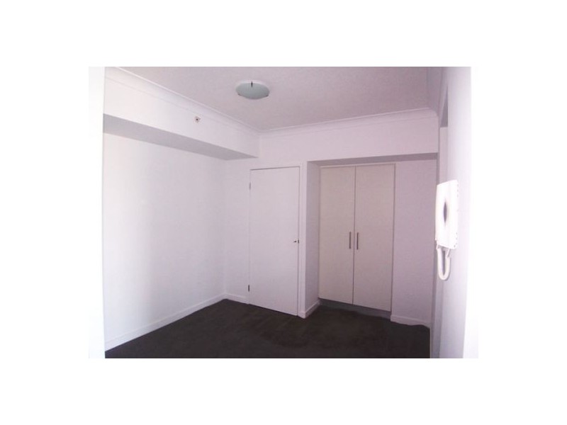 21408/5 Lawson Street, Southport QLD 4215