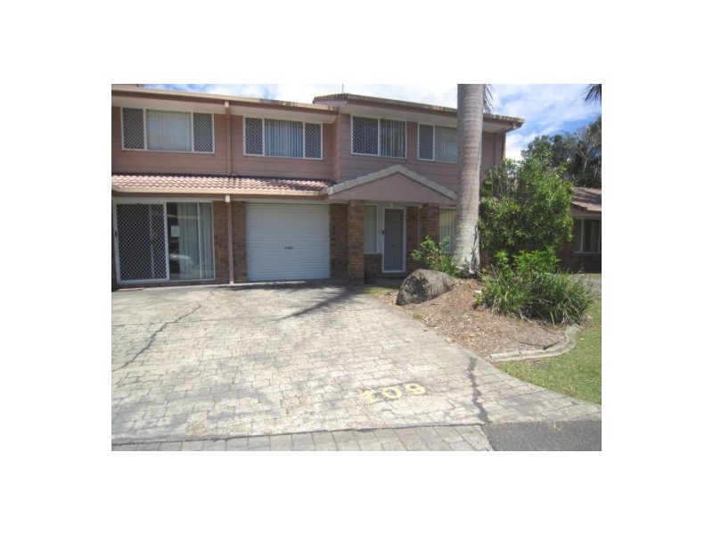 109/97 Edmund Rice Drive, Southport QLD 4215