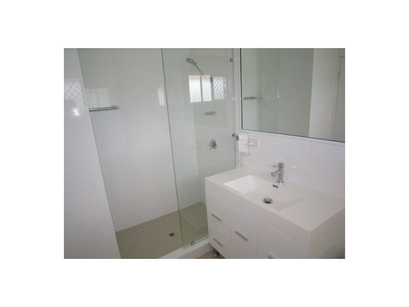 109/97 Edmund Rice Drive, Southport QLD 4215