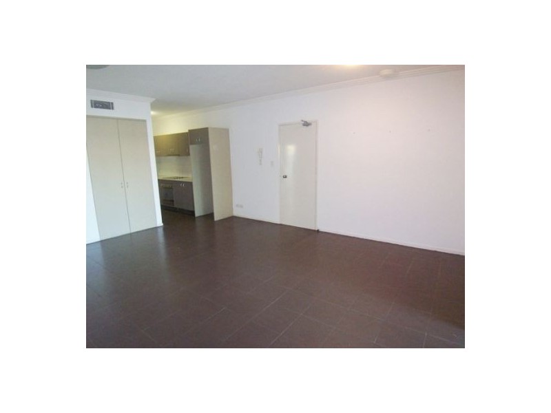 6/18 Rose Street, Southport QLD 4215