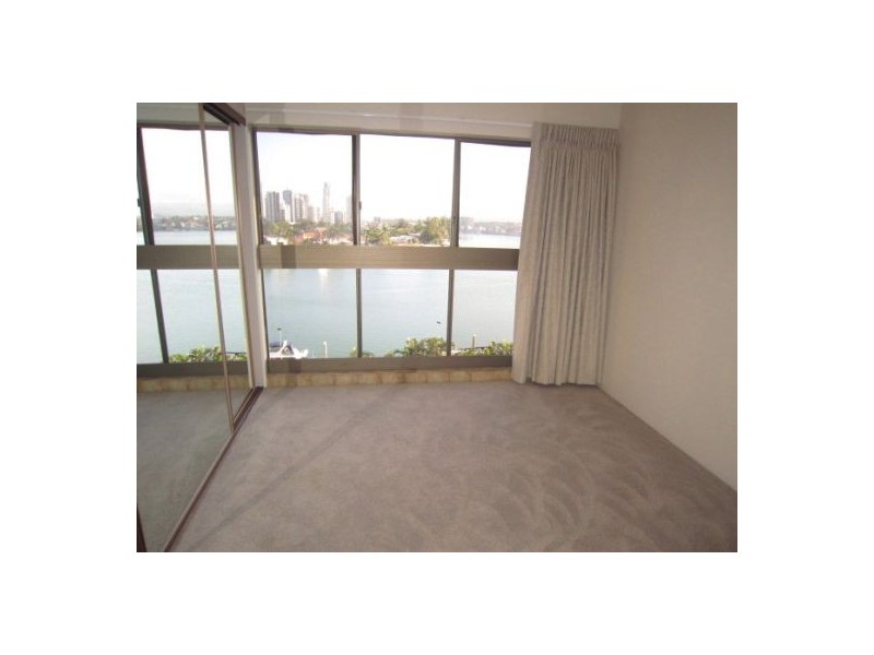 31/2 Admiralty Drive, Surfers Paradise QLD 4217