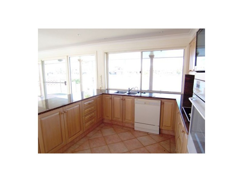 12 Wau Street, Runaway Bay QLD 4216