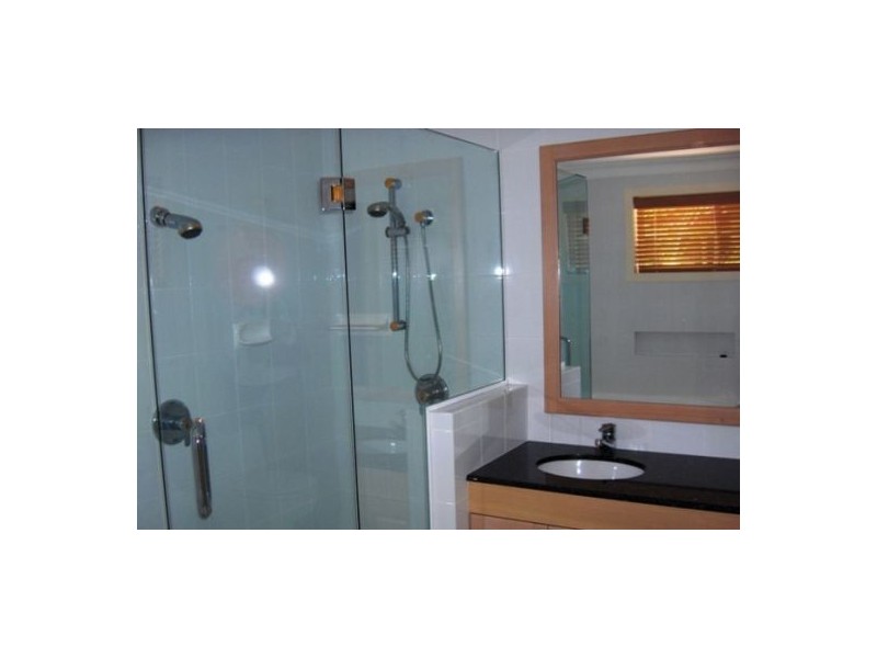 12 Wau Street, Runaway Bay QLD 4216