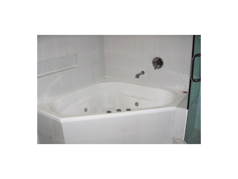 12 Wau Street, Runaway Bay QLD 4216