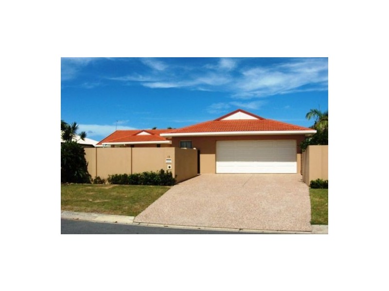 12 Wau Street, Runaway Bay QLD 4216