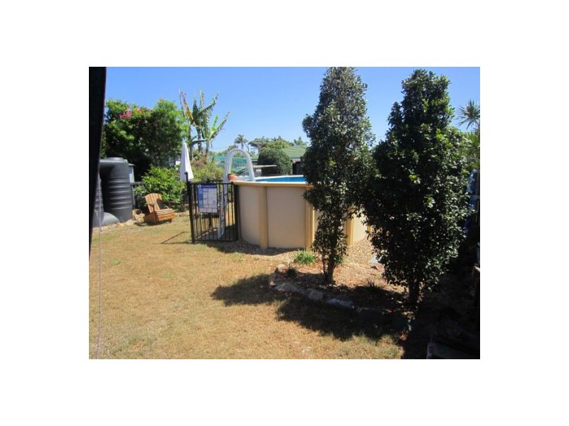 74 Albion Avenue, Miami QLD 4220