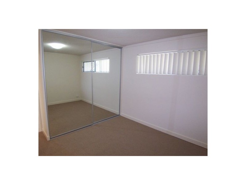 24/148 High Street, Southport QLD 4215