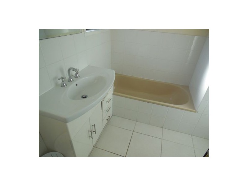 1/126 Smith Street, Southport QLD 4215