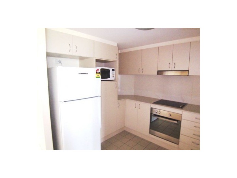 17/6-10 Rose Street, Southport QLD 4215