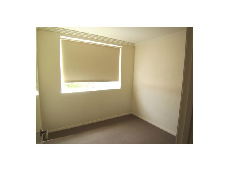 17/6-10 Rose Street, Southport QLD 4215