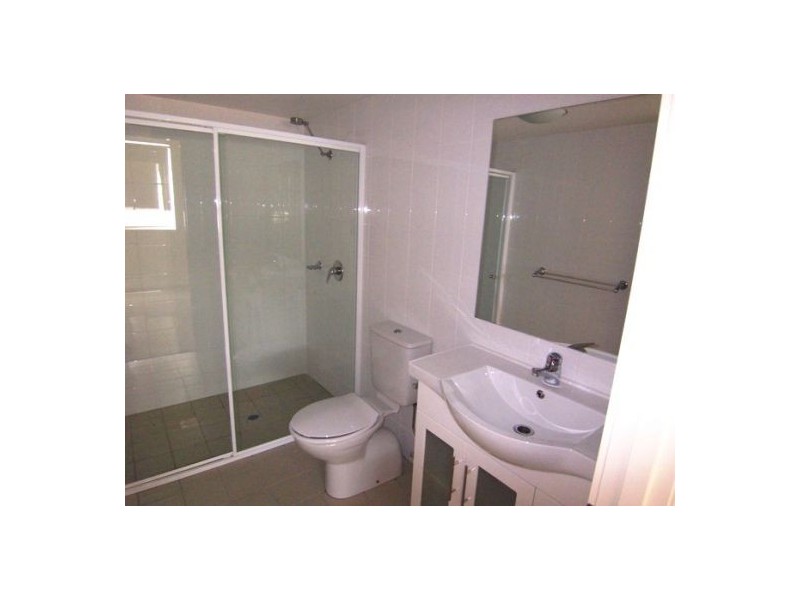 17/6-10 Rose Street, Southport QLD 4215