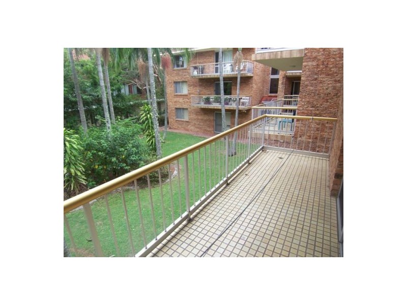 6/175 Muir Street, Labrador QLD 4215