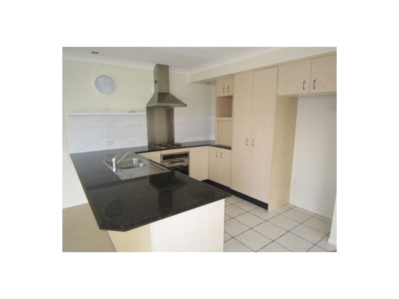 1/38-40 Robert Street, Labrador QLD 4215