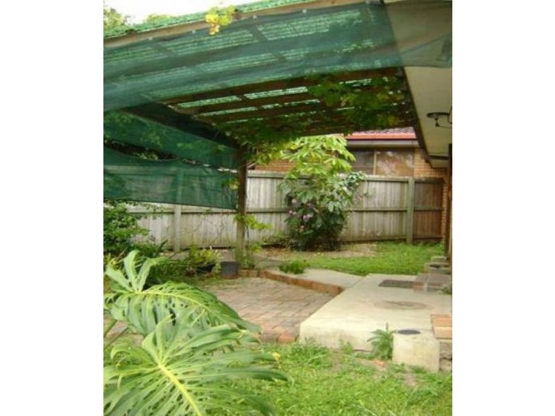 1/4 Melrose Place, Southport QLD 4215