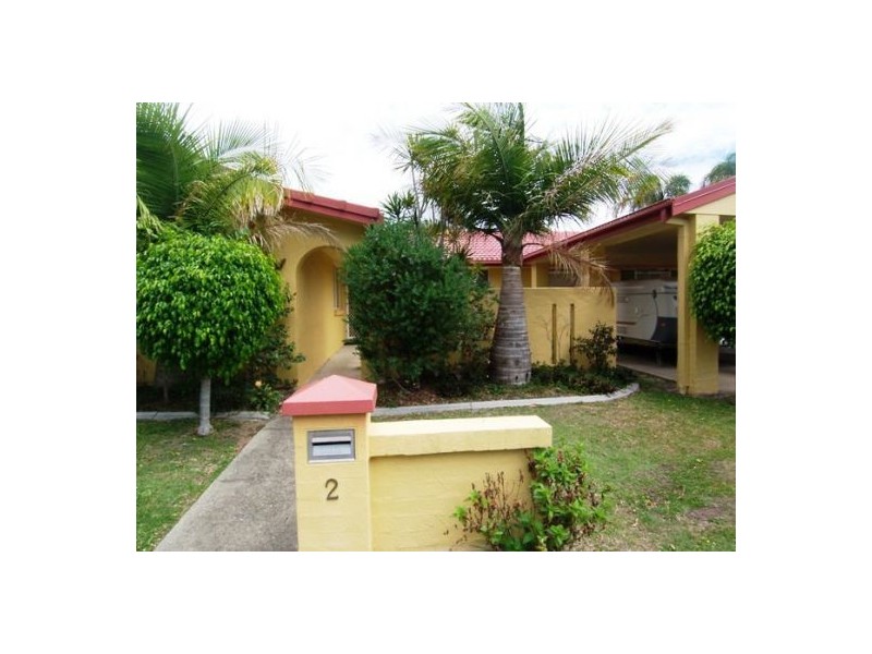 2 Naranja Crescent, Benowa QLD 4217