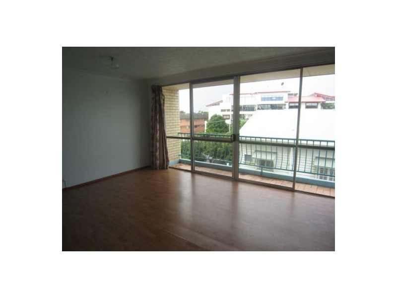 4/45 Railway Street, Southport QLD 4215