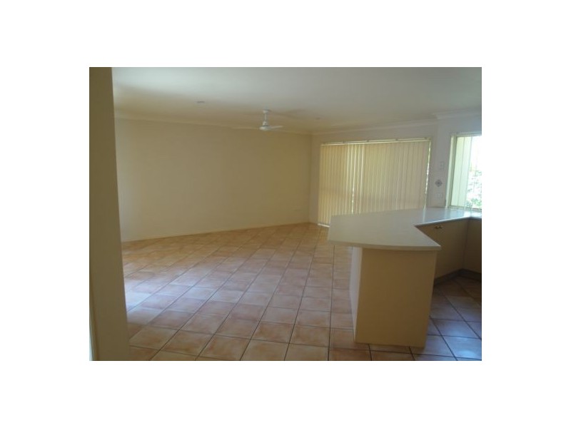 10 Calcetto Place, Arundel QLD 4214