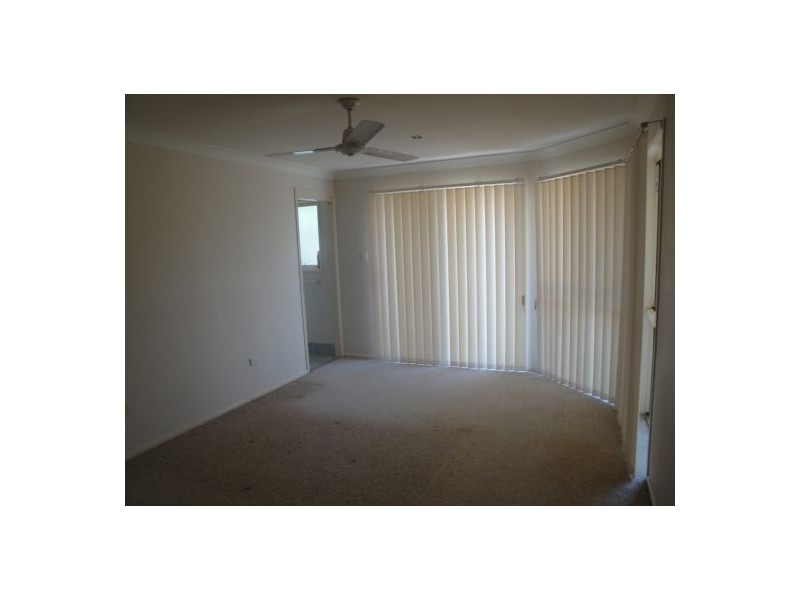 10 Calcetto Place, Arundel QLD 4214