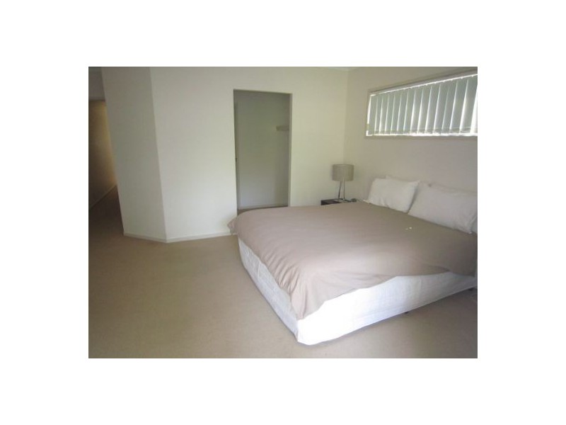 1/3 Dowling Drive, Southport QLD 4215