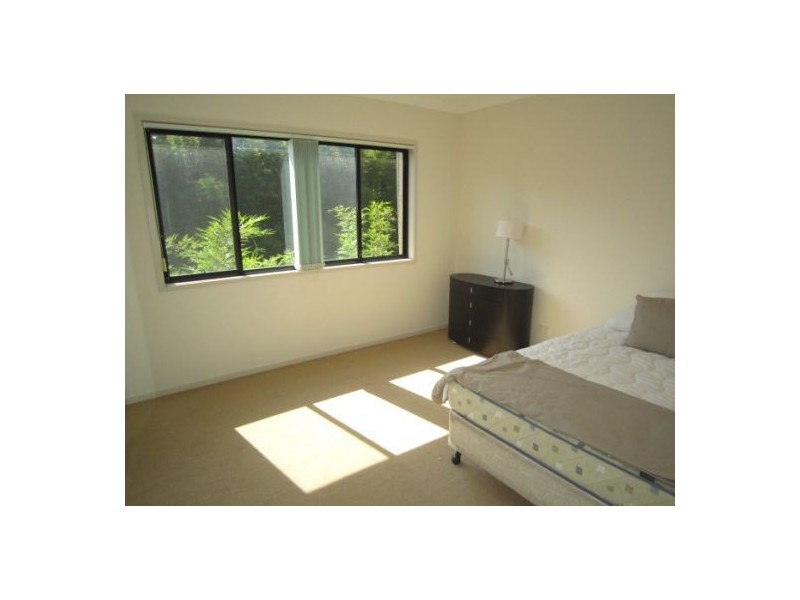 1/3 Dowling Drive, Southport QLD 4215