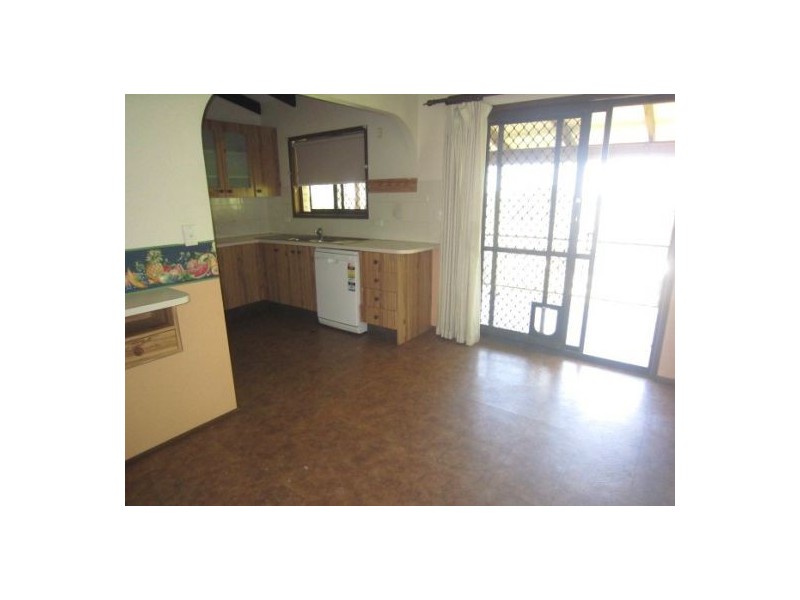 52 Cotlew St, Southport QLD 4215