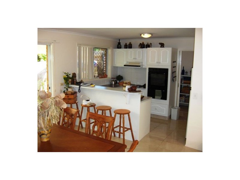 8/71 Benowa Road, Southport QLD 4215