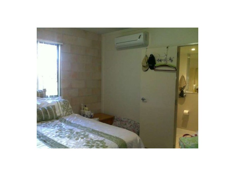 1/148 High Street, Southport QLD 4215