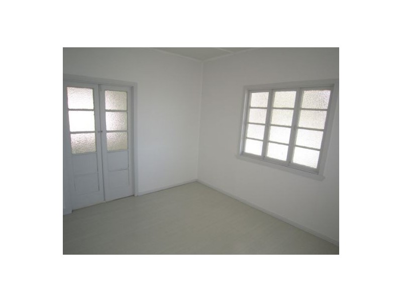 1/12 Fisher Avenue, Southport QLD 4215