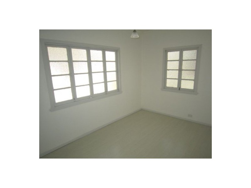 1/12 Fisher Avenue, Southport QLD 4215